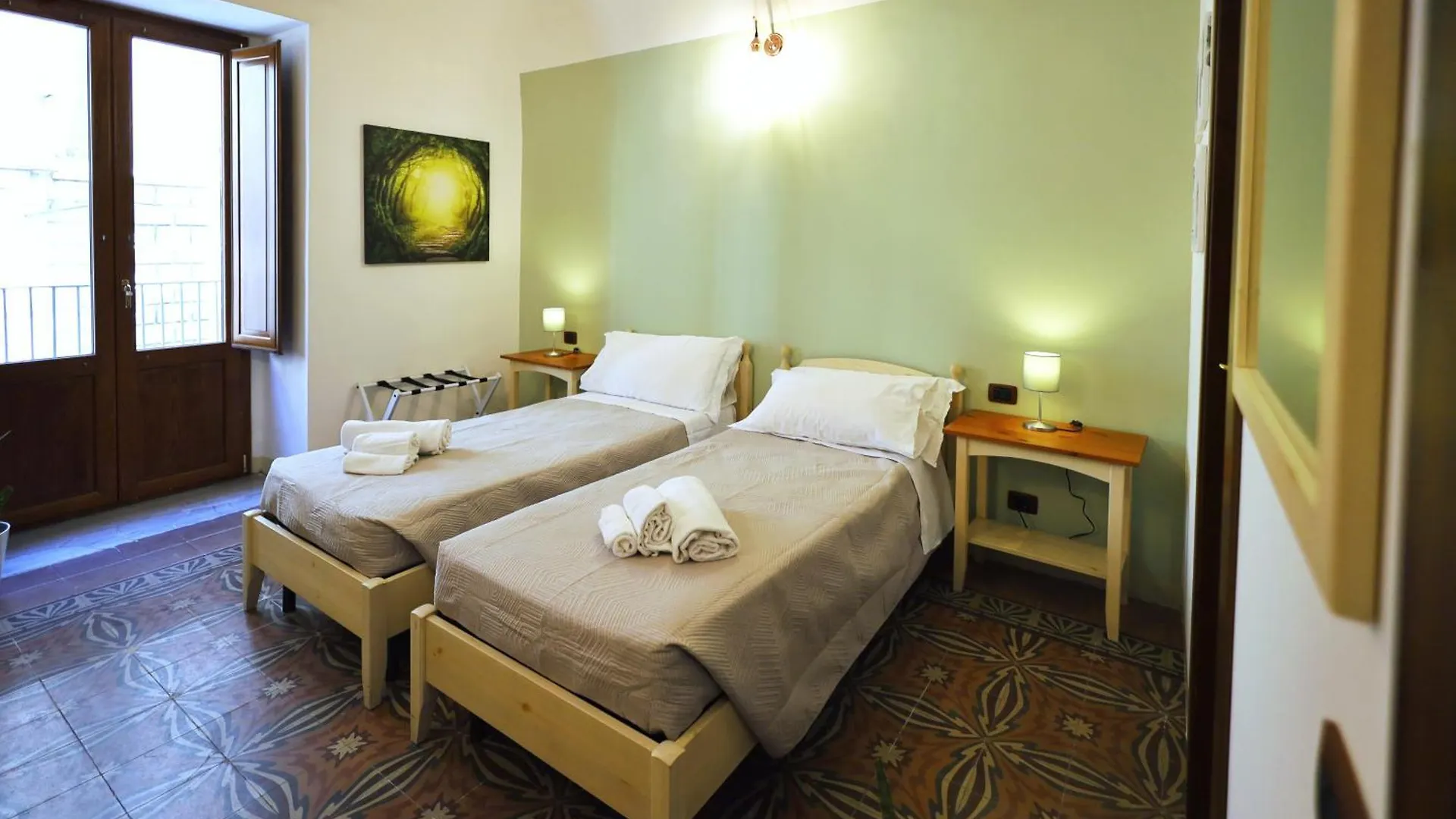 Cataneasy Rooms 0*, Catania